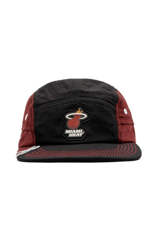 Boné OUS 5 Panel NBA Heat Preto/Vermelho