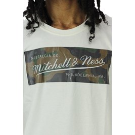 Camiseta Mitchell e Ness Box Logo Camo Creme
