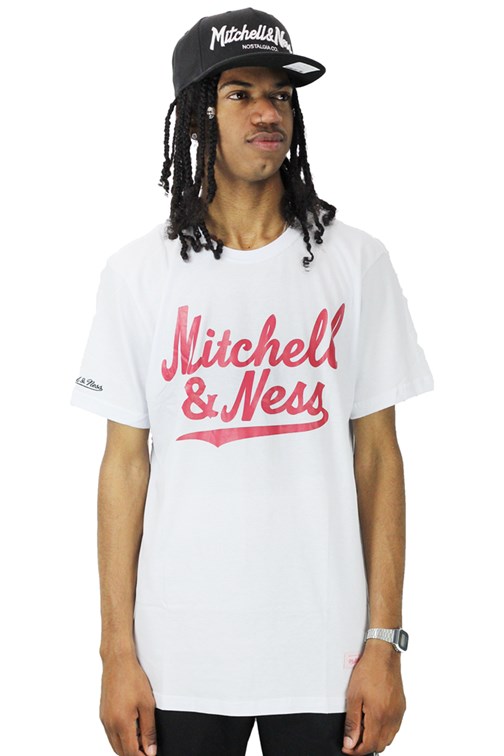 Camiseta Mitchell e Ness Branded Logo Branca