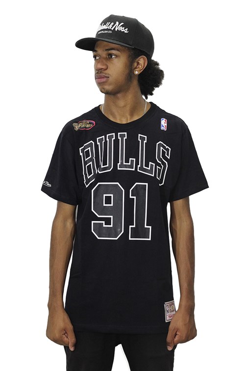 Camiseta Mitchell e Ness Chicago Bulls Name And Numbres Preto