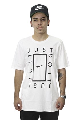 Camiseta Nike SB Art Branco 2