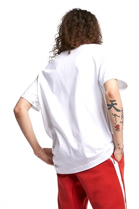 Camiseta Nike Sportswear Club Roxo/Branco - NewSkull