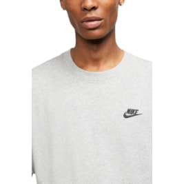 Camiseta Nike Sportswear Club Cinza/Preto