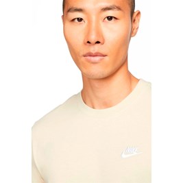 Camiseta Nike Sportswear Clube Bege/Branco