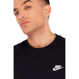 Camiseta Nike Sportswear Clube Preta/Branca