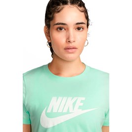 Camiseta Nike Sportswear Essential Icon Futura Feminina Verde Agua