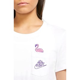 Camiseta Nike Sportswear Feminina Branco/Rosa