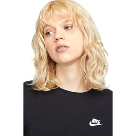 Camiseta Nike Sportswear Feminina Preto/Branco