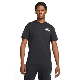 Camiseta Nike Sportswear Swoosh League Preto/Branco