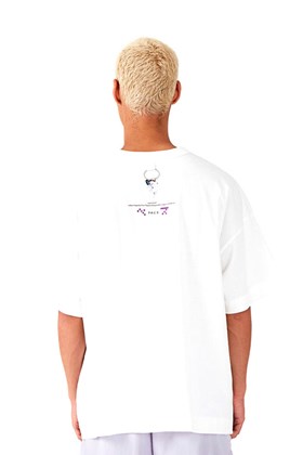 Camiseta PACE AYOS Boom Oversized Off White