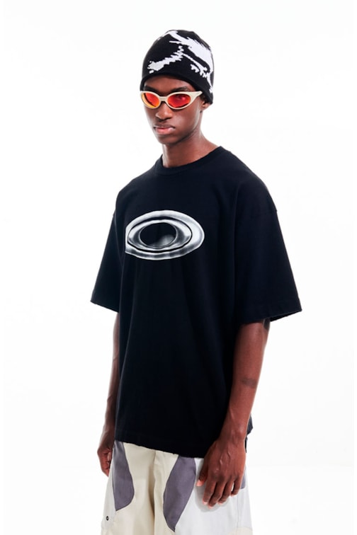 Camiseta Piet x Oakley Metal Preta/Branco - NewSkull