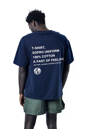 Camiseta Sopro Composition Tee Azul Marinho/Branco