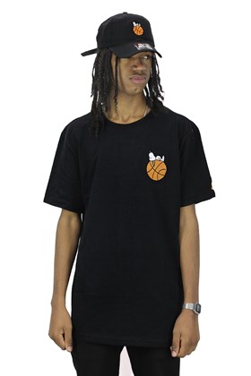 Camiseta Starter X Peanuts Snoopy Basketball Preto