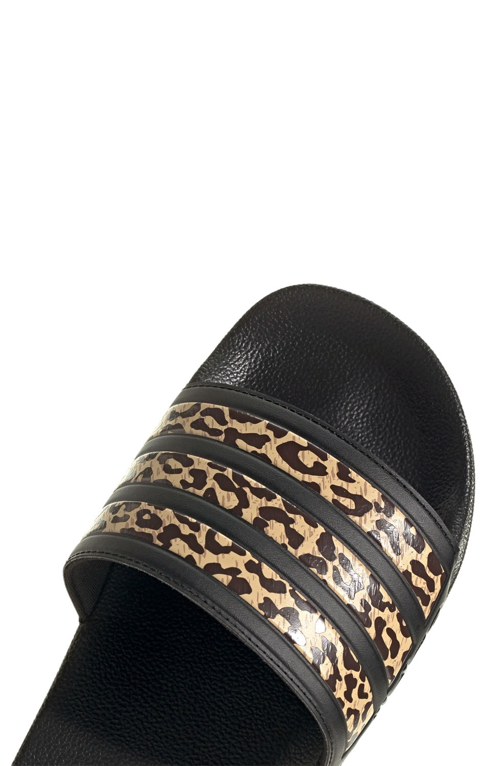 adilette onça