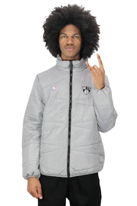 Jaqueta NBA Brooklyn Nets Estofada Cinza Cinza M Jaqueta NBA Brooklyn Nets Estofada Cinza Cinza M