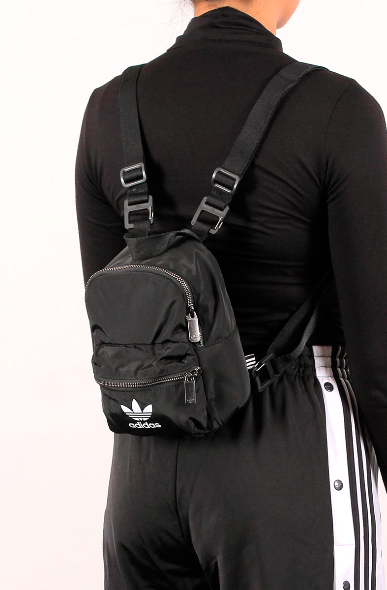 mochila da adidas mini