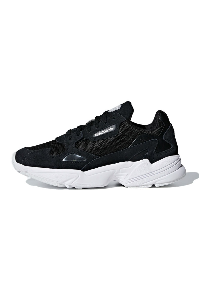 Adidas falcon deals bae w