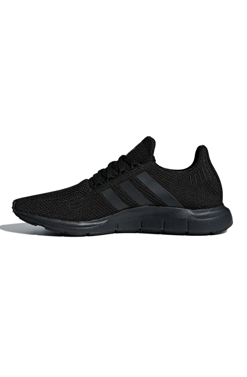 Adidas originals store swift run preto