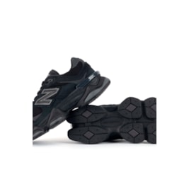 Tênis New Balance 9060 Unissex Preto/Preto U9060ZGE