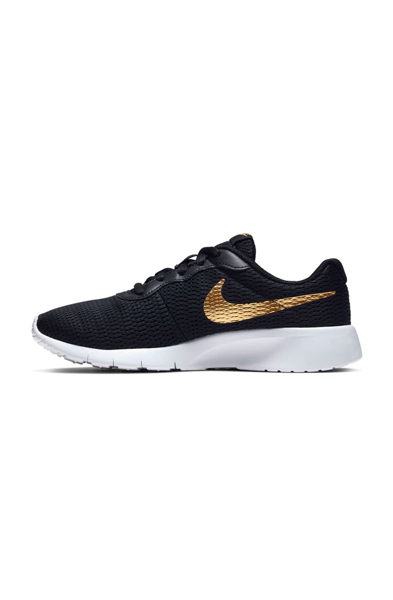 Nike tanjun cheap rose gold black